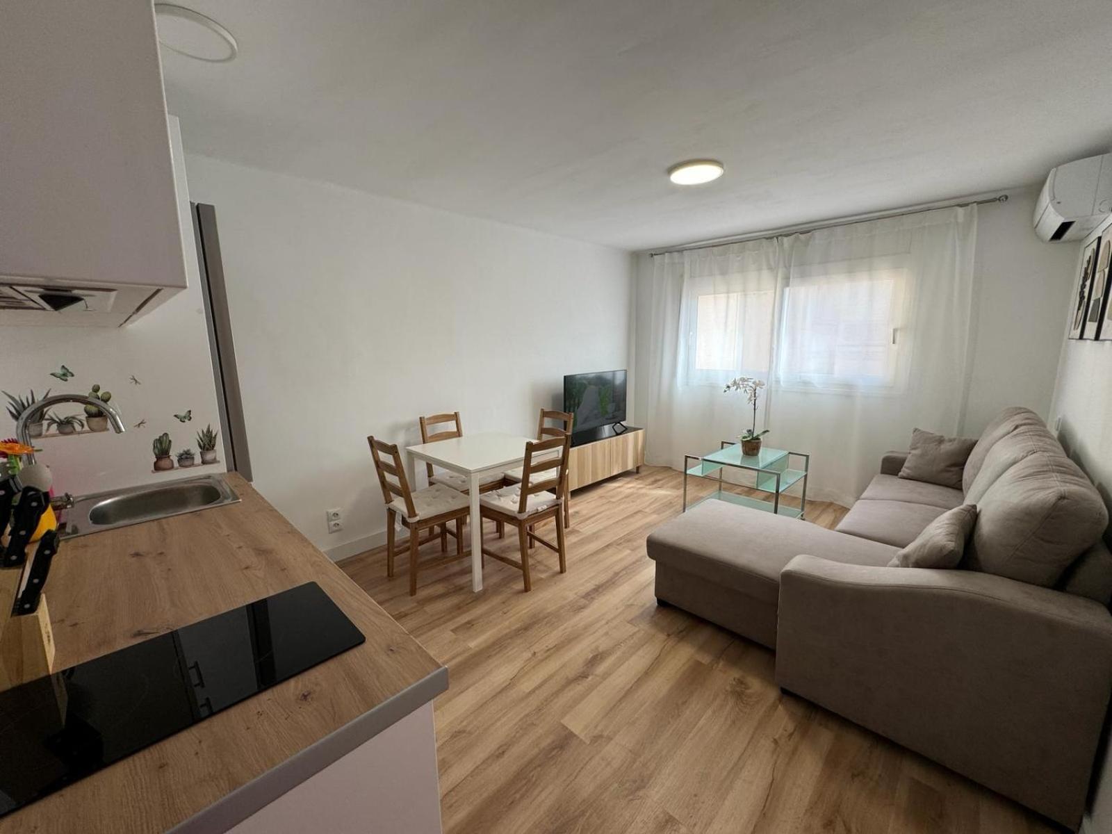 Acogedor Apartamento A 50 Metros Del Mar Cambrils Eksteriør bilde